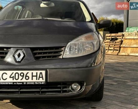 Черный Рено Гранд Сценик, объемом двигателя 1.6 л и пробегом 280 тыс. км за 3600 $, фото 8 на Automoto.ua