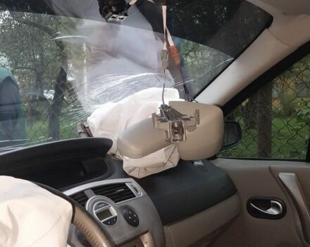 Рено Гранд Сценік 2004 у Сколе на Automoto.ua Чорний Рено Гранд Сценік, об'ємом двигуна 0 л та пробігом 276 тис. км за 1700 $, фото 5 на Automoto.ua