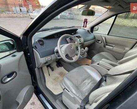 Черный Рено Гранд Сценик, объемом двигателя 1.6 л и пробегом 201 тыс. км за 4450 $, фото 5 на Automoto.ua