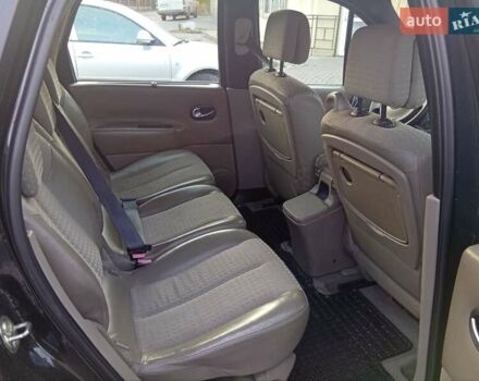 Черный Рено Гранд Сценик, объемом двигателя 1.9 л и пробегом 290 тыс. км за 3850 $, фото 10 на Automoto.ua