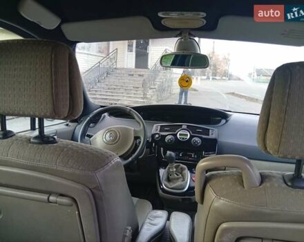 Черный Рено Гранд Сценик, объемом двигателя 1.9 л и пробегом 290 тыс. км за 3850 $, фото 11 на Automoto.ua