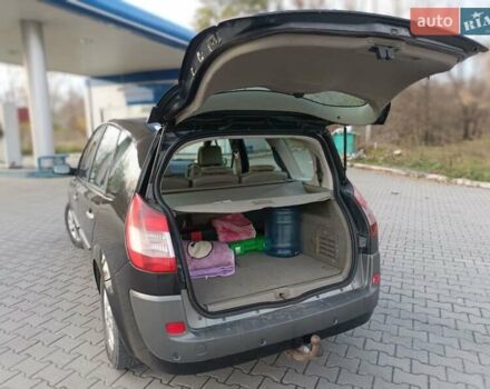 Черный Рено Гранд Сценик, объемом двигателя 1.9 л и пробегом 484 тыс. км за 4950 $, фото 14 на Automoto.ua