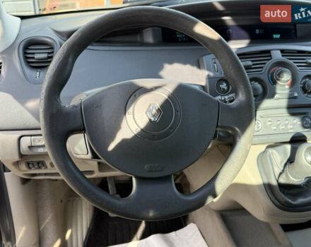 Рено Гранд Сценик 2005 в Стрые на Automoto.ua Черный Рено Гранд Сценик, объемом двигателя 1.6 л и пробегом 229 тыс. км за 4900 $, фото 49 на Automoto.ua