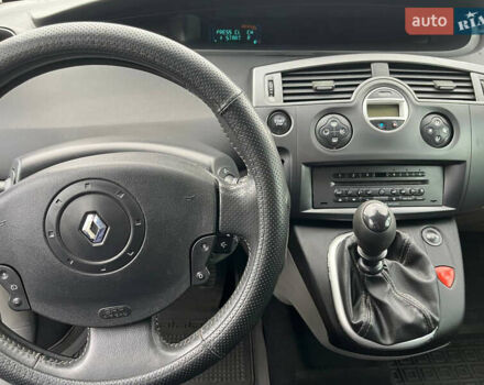 Черный Рено Гранд Сценик, объемом двигателя 1.9 л и пробегом 283 тыс. км за 4000 $, фото 9 на Automoto.ua