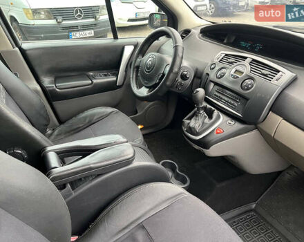 Черный Рено Гранд Сценик, объемом двигателя 1.9 л и пробегом 283 тыс. км за 4000 $, фото 12 на Automoto.ua