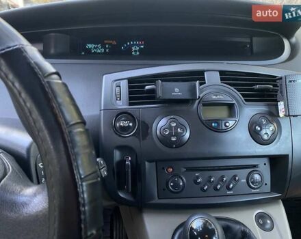 Черный Рено Гранд Сценик, объемом двигателя 1.6 л и пробегом 288 тыс. км за 4500 $, фото 14 на Automoto.ua