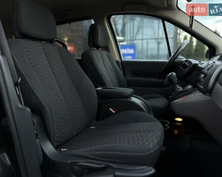 Черный Рено Гранд Сценик, объемом двигателя 2 л и пробегом 211 тыс. км за 5600 $, фото 41 на Automoto.ua