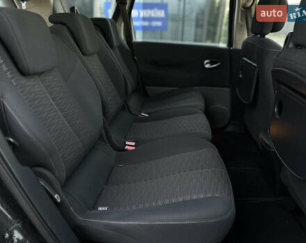 Черный Рено Гранд Сценик, объемом двигателя 2 л и пробегом 211 тыс. км за 5600 $, фото 35 на Automoto.ua