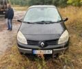 Черный Рено Гранд Сценик, объемом двигателя 2 л и пробегом 250 тыс. км за 1600 $, фото 1 на Automoto.ua