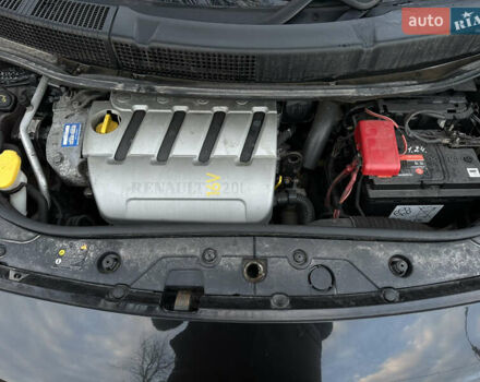 Черный Рено Гранд Сценик, объемом двигателя 2 л и пробегом 211 тыс. км за 5600 $, фото 50 на Automoto.ua