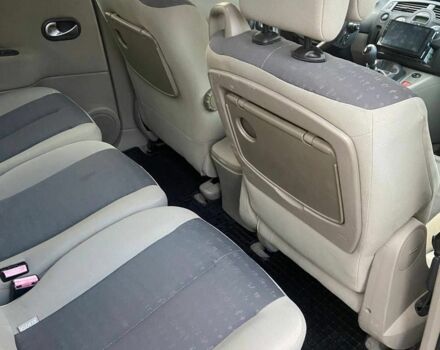 Чорний Рено Гранд Сценік, об'ємом двигуна 2 л та пробігом 280 тис. км за 1900 $, фото 9 на Automoto.ua