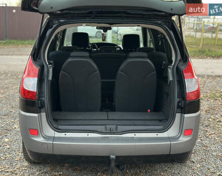 Черный Рено Гранд Сценик, объемом двигателя 2 л и пробегом 211 тыс. км за 5600 $, фото 37 на Automoto.ua