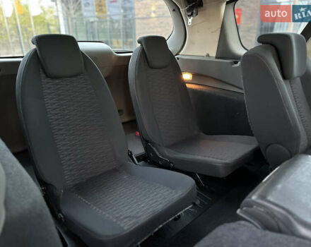 Черный Рено Гранд Сценик, объемом двигателя 2 л и пробегом 211 тыс. км за 5600 $, фото 33 на Automoto.ua