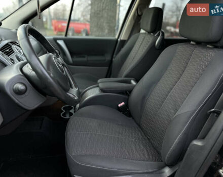 Черный Рено Гранд Сценик, объемом двигателя 2 л и пробегом 211 тыс. км за 5600 $, фото 22 на Automoto.ua