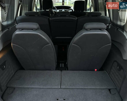 Черный Рено Гранд Сценик, объемом двигателя 2 л и пробегом 211 тыс. км за 5600 $, фото 38 на Automoto.ua