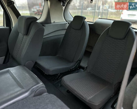 Черный Рено Гранд Сценик, объемом двигателя 2 л и пробегом 211 тыс. км за 5600 $, фото 32 на Automoto.ua