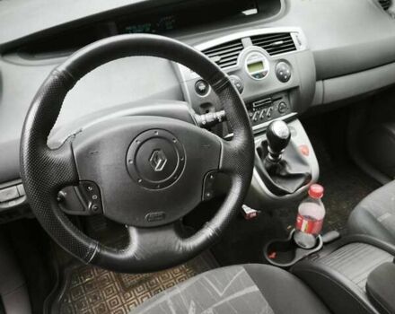 Черный Рено Гранд Сценик, объемом двигателя 2 л и пробегом 280 тыс. км за 3950 $, фото 6 на Automoto.ua