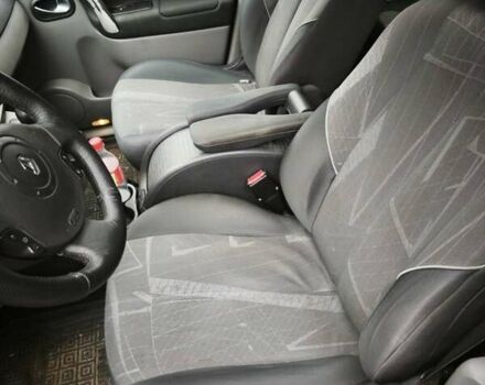 Черный Рено Гранд Сценик, объемом двигателя 2 л и пробегом 280 тыс. км за 3950 $, фото 3 на Automoto.ua