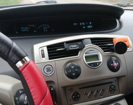 Черный Рено Гранд Сценик, объемом двигателя 2 л и пробегом 270 тыс. км за 6200 $, фото 6 на Automoto.ua