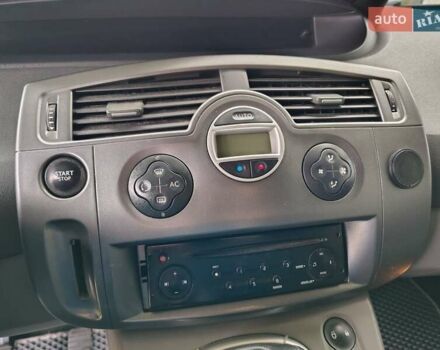 Чорний Рено Гранд Сценік, об'ємом двигуна 1.6 л та пробігом 240 тис. км за 5350 $, фото 72 на Automoto.ua