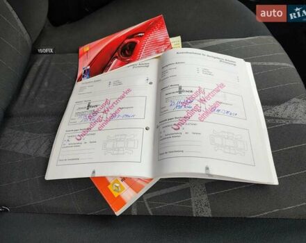 Чорний Рено Гранд Сценік, об'ємом двигуна 1.6 л та пробігом 240 тис. км за 5350 $, фото 107 на Automoto.ua