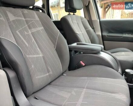 Чорний Рено Гранд Сценік, об'ємом двигуна 1.6 л та пробігом 240 тис. км за 5350 $, фото 103 на Automoto.ua