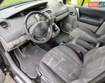 Чорний Рено Гранд Сценік, об'ємом двигуна 1.6 л та пробігом 240 тис. км за 5350 $, фото 64 на Automoto.ua