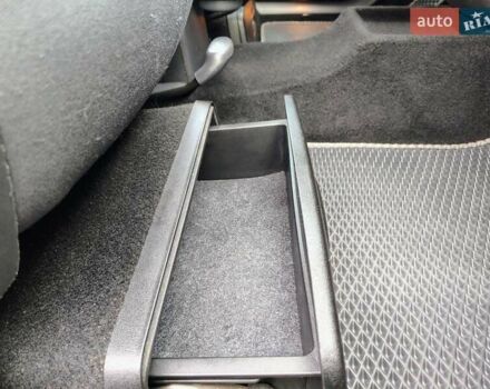 Чорний Рено Гранд Сценік, об'ємом двигуна 1.6 л та пробігом 240 тис. км за 5350 $, фото 108 на Automoto.ua