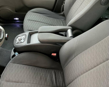 Черный Рено Гранд Сценик, объемом двигателя 1.87 л и пробегом 252 тыс. км за 5300 $, фото 17 на Automoto.ua