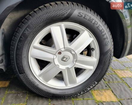 Чорний Рено Гранд Сценік, об'ємом двигуна 1.6 л та пробігом 240 тис. км за 5350 $, фото 36 на Automoto.ua