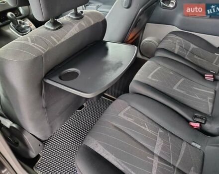 Чорний Рено Гранд Сценік, об'ємом двигуна 1.6 л та пробігом 240 тис. км за 5350 $, фото 83 на Automoto.ua