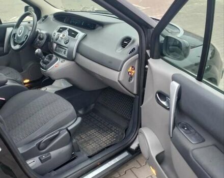 Чорний Рено Гранд Сценік, об'ємом двигуна 1.6 л та пробігом 192 тис. км за 5500 $, фото 7 на Automoto.ua