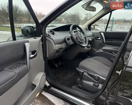 Черный Рено Гранд Сценик, объемом двигателя 1.6 л и пробегом 193 тыс. км за 6000 $, фото 22 на Automoto.ua