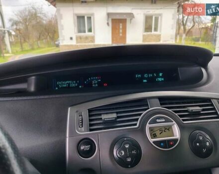 Чорний Рено Гранд Сценік, об'ємом двигуна 1.6 л та пробігом 240 тис. км за 5350 $, фото 79 на Automoto.ua