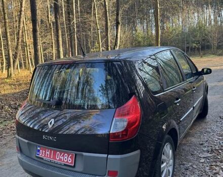 Черный Рено Гранд Сценик, объемом двигателя 2 л и пробегом 210 тыс. км за 5500 $, фото 4 на Automoto.ua