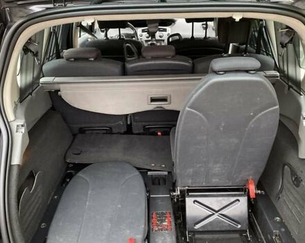 Чорний Рено Гранд Сценік, об'ємом двигуна 2 л та пробігом 208 тис. км за 5250 $, фото 25 на Automoto.ua