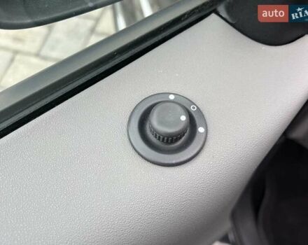 Черный Рено Гранд Сценик, объемом двигателя 2 л и пробегом 110 тыс. км за 7150 $, фото 50 на Automoto.ua