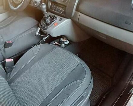 Черный Рено Гранд Сценик, объемом двигателя 1.6 л и пробегом 222 тыс. км за 5700 $, фото 7 на Automoto.ua