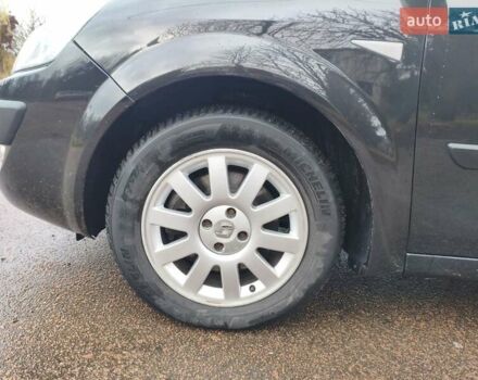 Черный Рено Гранд Сценик, объемом двигателя 2 л и пробегом 110 тыс. км за 7150 $, фото 25 на Automoto.ua