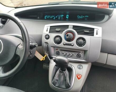 Черный Рено Гранд Сценик, объемом двигателя 2 л и пробегом 110 тыс. км за 7150 $, фото 31 на Automoto.ua