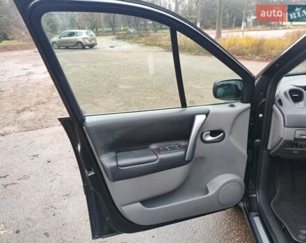 Черный Рено Гранд Сценик, объемом двигателя 2 л и пробегом 110 тыс. км за 7150 $, фото 34 на Automoto.ua