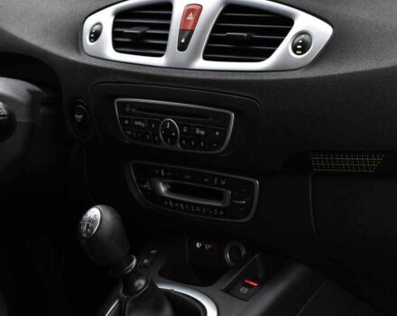 Черный Рено Гранд Сценик, объемом двигателя 1.4 л и пробегом 214 тыс. км за 6999 $, фото 11 на Automoto.ua