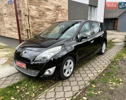 Рено Гранд Сценик 2009 в Луцке на Automoto.ua Черный Рено Гранд Сценик, объемом двигателя 1.4 л и пробегом 181 тыс. км за 6100 $, фото 21 на Automoto.ua