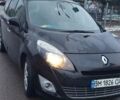 Чорний Рено Гранд Сценік, об'ємом двигуна 2 л та пробігом 235 тис. км за 7200 $, фото 1 на Automoto.ua