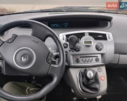 Черный Рено Гранд Сценик, объемом двигателя 2 л и пробегом 240 тыс. км за 4900 $, фото 1 на Automoto.ua