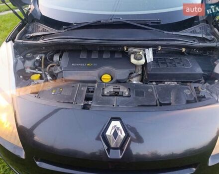 Черный Рено Гранд Сценик, объемом двигателя 1.9 л и пробегом 300 тыс. км за 6400 $, фото 7 на Automoto.ua