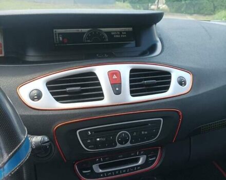 Рено Гранд Сценік 2009 у Черкасах на Automoto.ua Чорний Рено Гранд Сценік, об'ємом двигуна 1.4 л та пробігом 189 тис. км за 6899 $, фото 8 на Automoto.ua