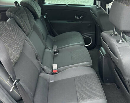 Чорний Рено Гранд Сценік, об'ємом двигуна 2 л та пробігом 197 тис. км за 6800 $, фото 17 на Automoto.ua