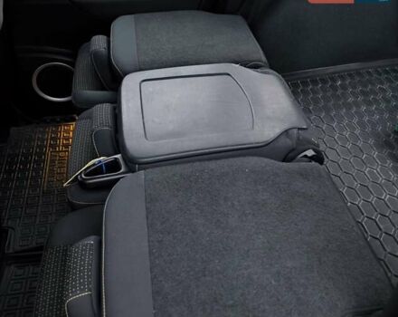 Чорний Рено Гранд Сценік, об'ємом двигуна 0 л та пробігом 217 тис. км за 6499 $, фото 4 на Automoto.ua