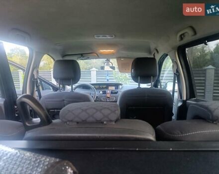 Черный Рено Гранд Сценик, объемом двигателя 1.9 л и пробегом 300 тыс. км за 6400 $, фото 23 на Automoto.ua